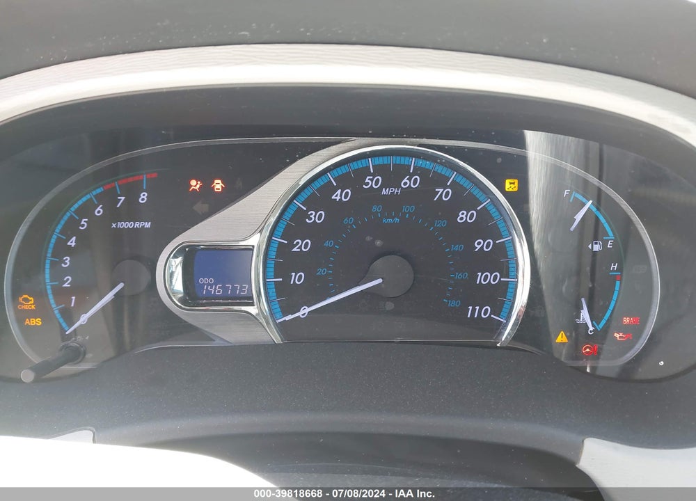 2011 TOYOTA SIENNA XLE VIN: 5TDDK3DC1BS028925