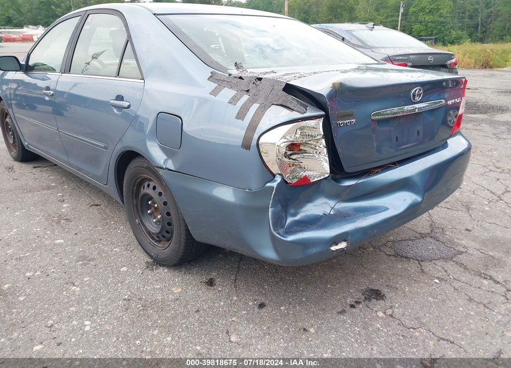 2004 TOYOTA CAMRY XLE VIN: 4T1BE30K04U882990