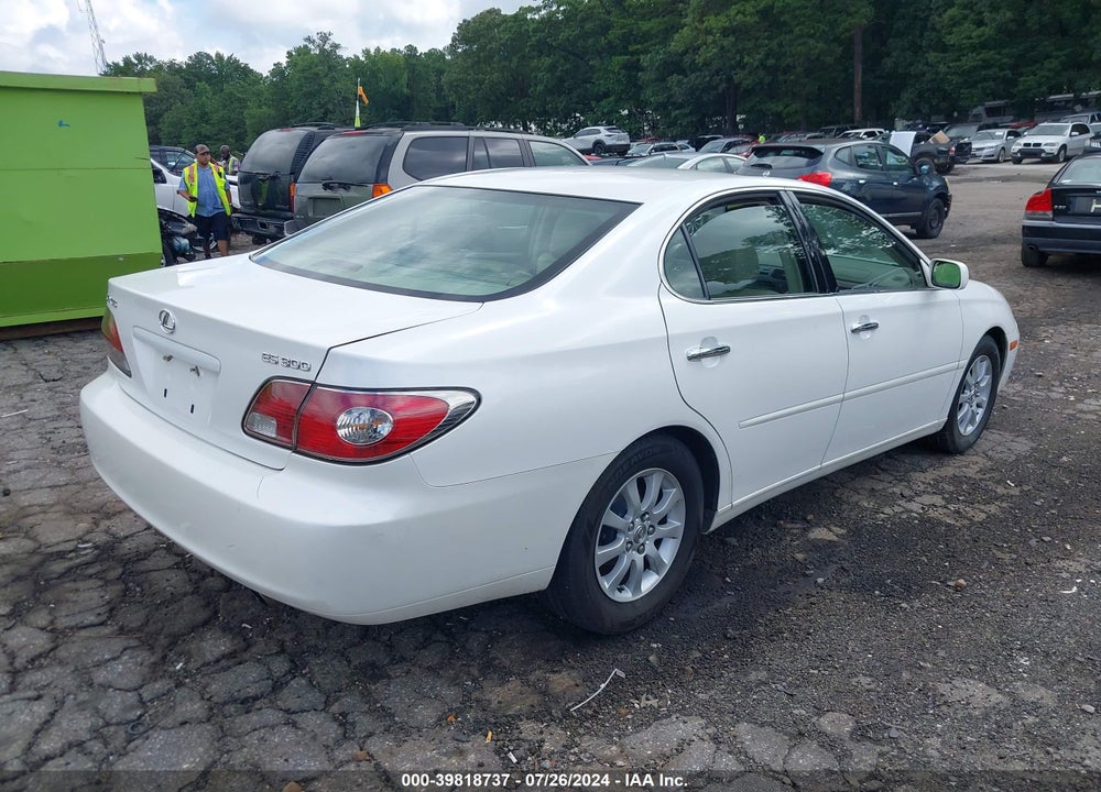 2002 LEXUS ES 300 VIN: JTHBF30G420021893