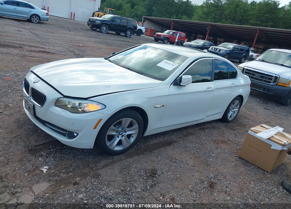 2012 BMW 528I XDRIVE VIN: WBAXH5C54CDW02700