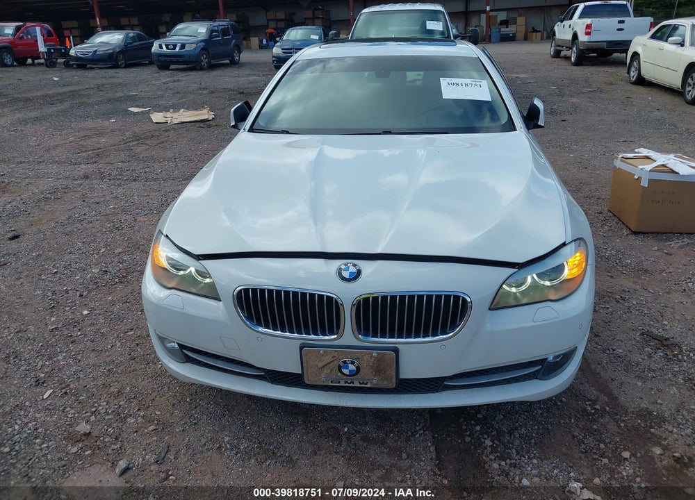 2012 BMW 528I XDRIVE VIN: WBAXH5C54CDW02700