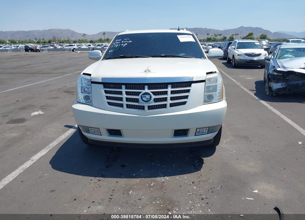 2007 CADILLAC ESCALADE ESV VIN: 1GYFK66847R390170