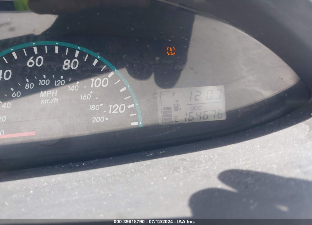 2010 TOYOTA YARIS VIN: JTDBT4K34A1356462