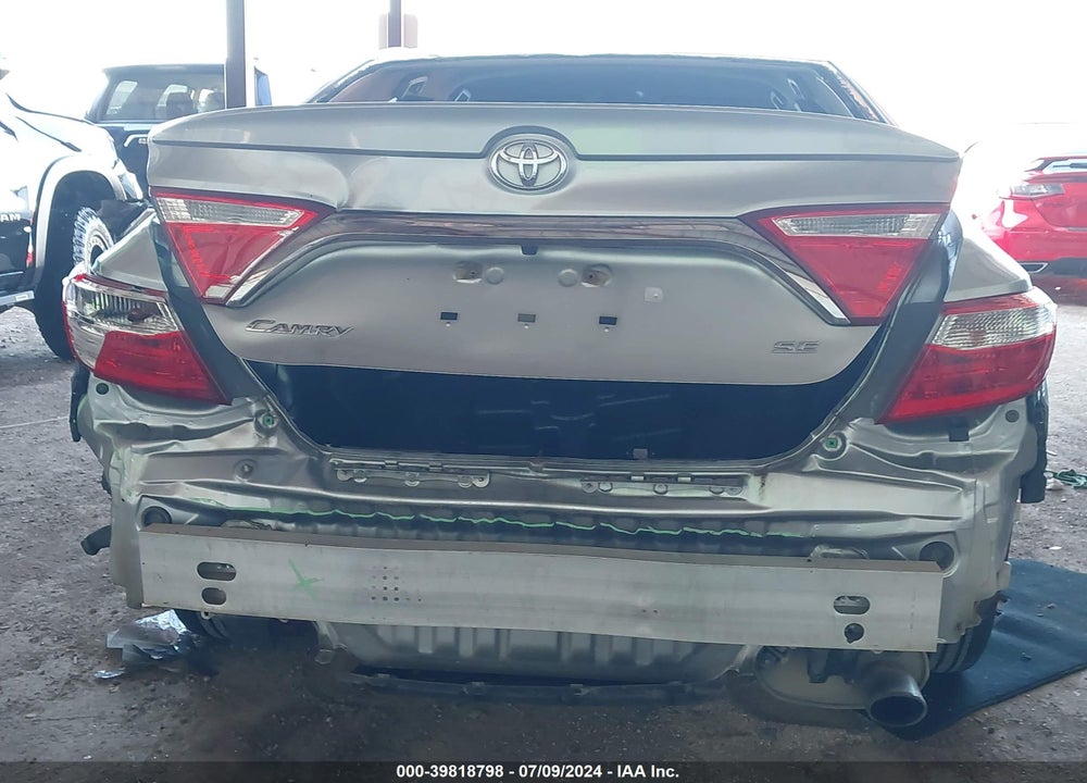 2017 TOYOTA CAMRY SE VIN: 4T1BF1FK6HU388020