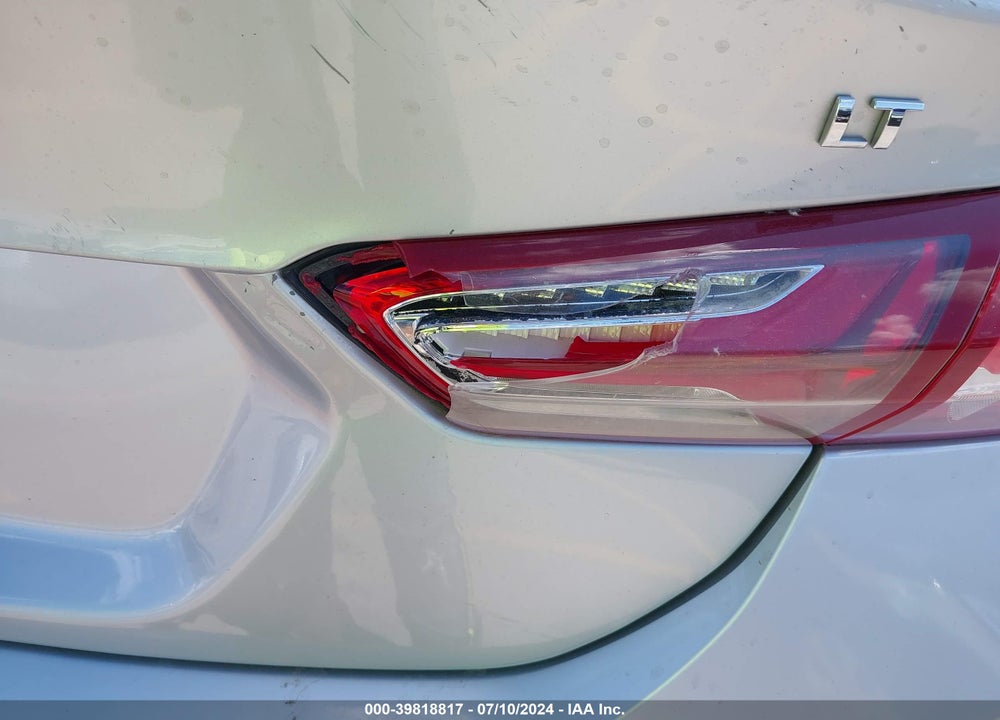 2019 CHEVROLET MALIBU LT VIN: 1G1ZD5ST2KF117927