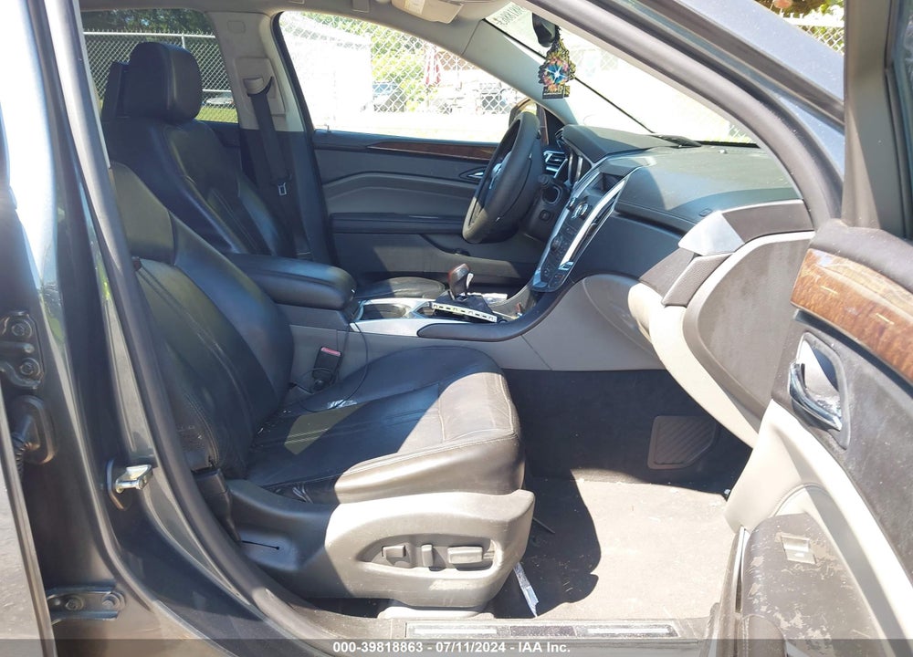 2010 CADILLAC SRX LUXURY COLLECTION VIN: 3GYFNDEY5AS621367