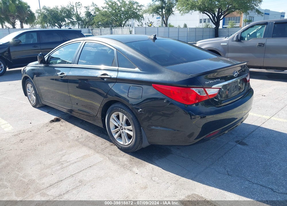 2013 HYUNDAI SONATA GLS VIN: 5NPEB4AC7DH698633