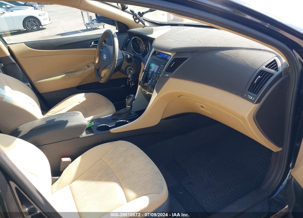 2013 HYUNDAI SONATA GLS VIN: 5NPEB4AC7DH698633