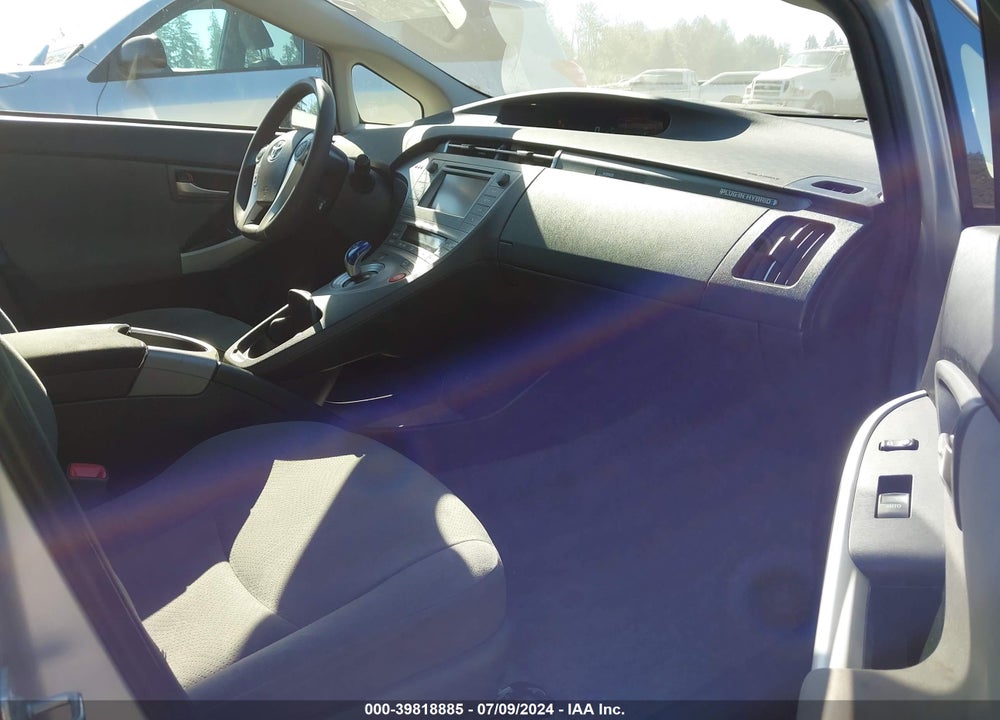 2013 TOYOTA PRIUS PLUG-IN ADVANCED VIN: JTDKN3DP2D3042077