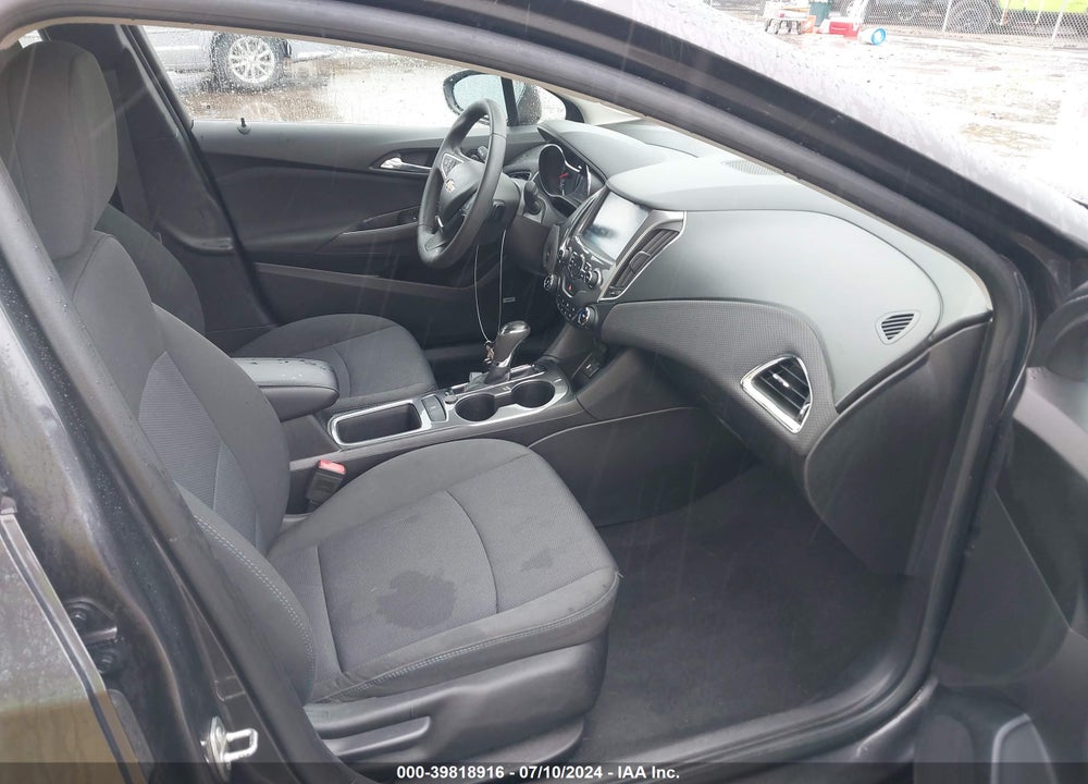 2017 CHEVROLET CRUZE LT AUTO VIN: 1G1BE5SM6H7193449