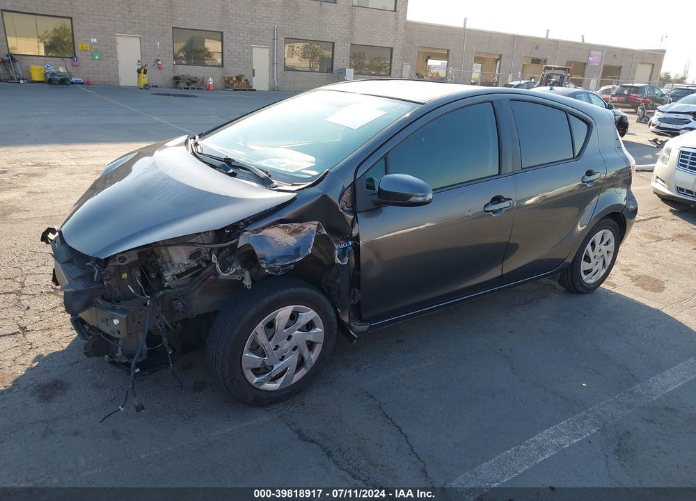 2015 TOYOTA PRIUS C TWO VIN: JTDKDTB34F1581026