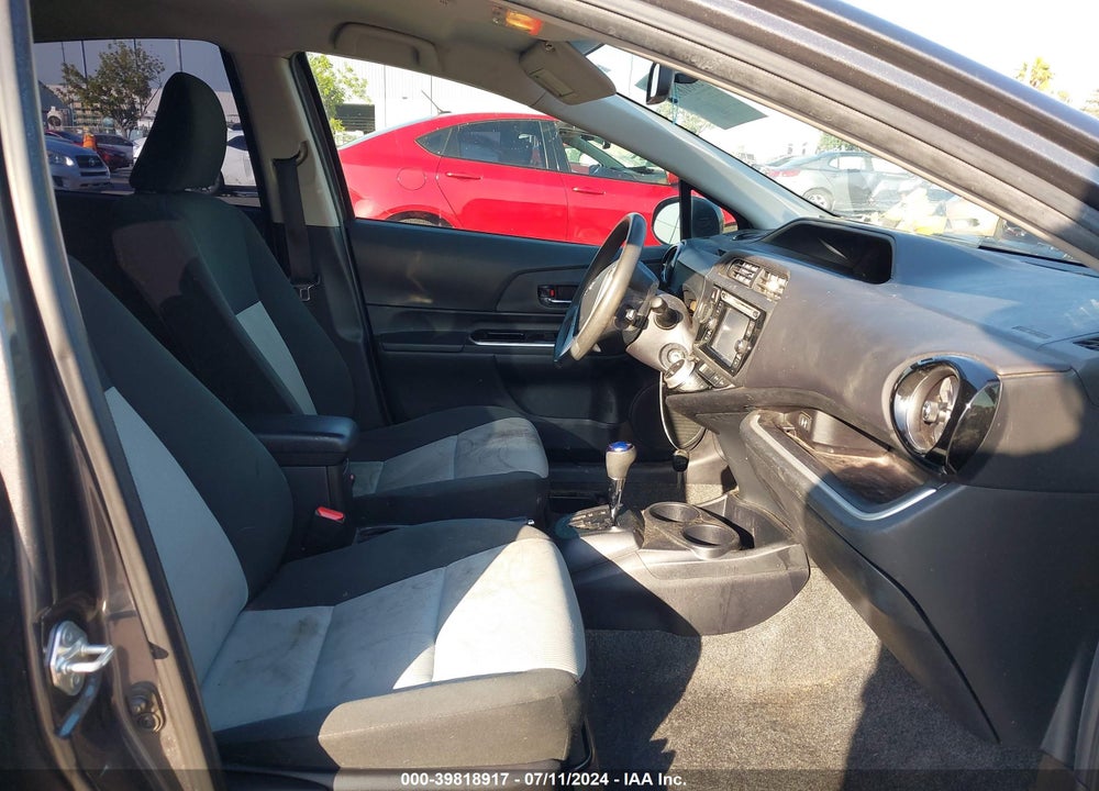 2015 TOYOTA PRIUS C TWO VIN: JTDKDTB34F1581026