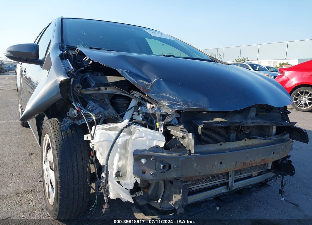 2015 TOYOTA PRIUS C TWO VIN: JTDKDTB34F1581026