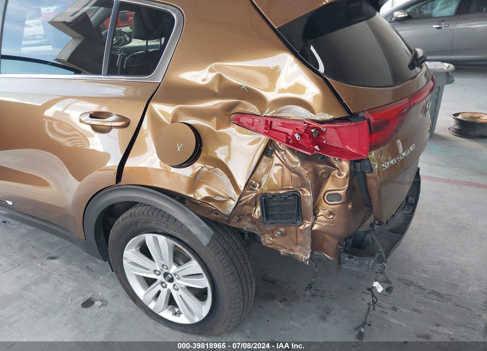 2017 KIA SPORTAGE LX VIN: KNDPM3AC8H7043954