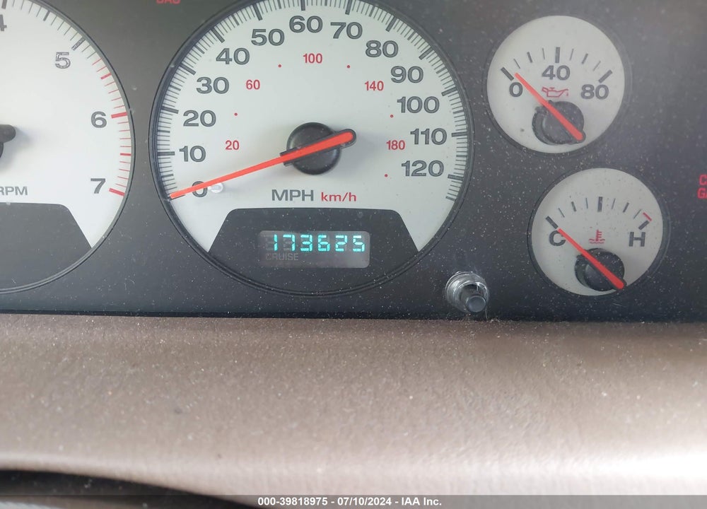 2001 JEEP GRAND CHEROKEE LIMITED VIN: 1J4GX58S11C586019