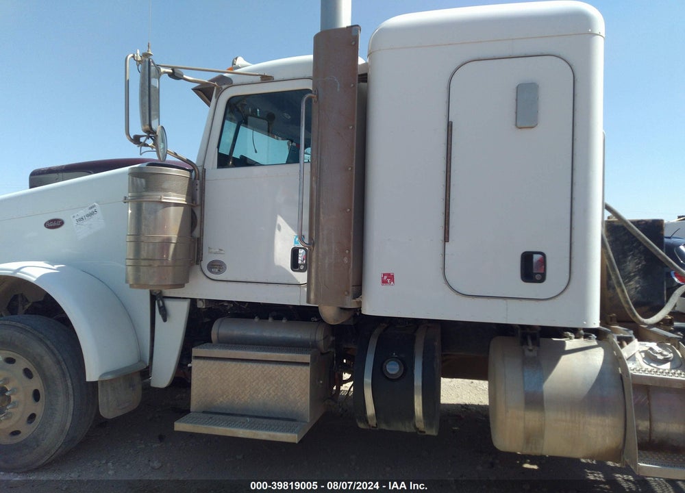 2019 PETERBILT 389 VIN: 1XPXD49X2KD264230