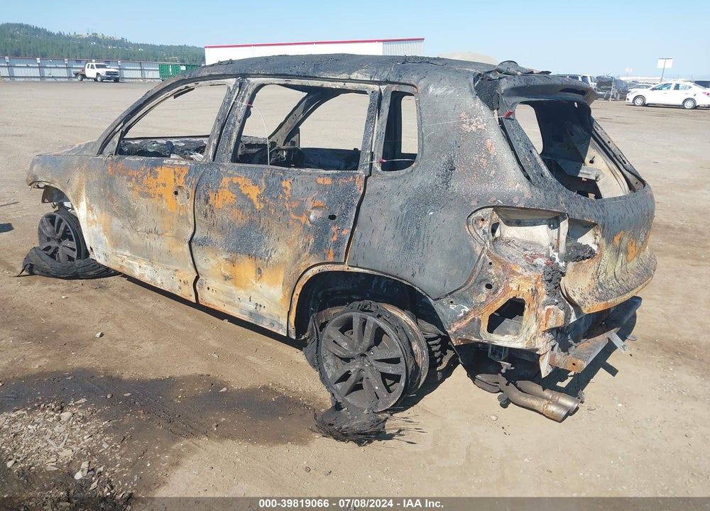 2016 VOLKSWAGEN TIGUAN S VIN: WVGBV7AX4GW575767