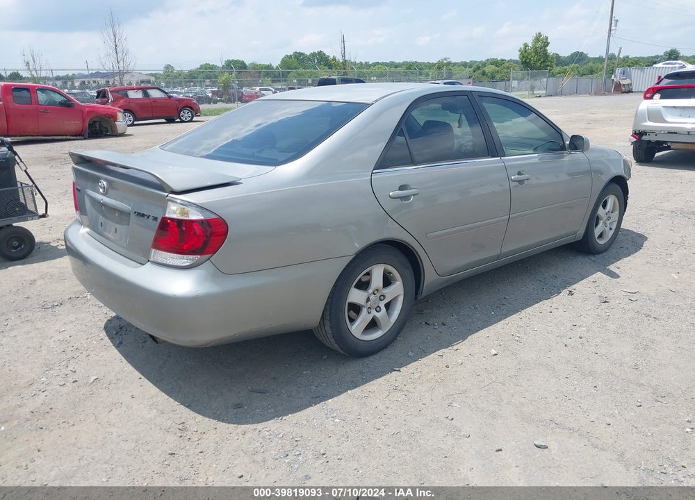 2005 TOYOTA CAMRY SE VIN: 4T1BE30K25U978881