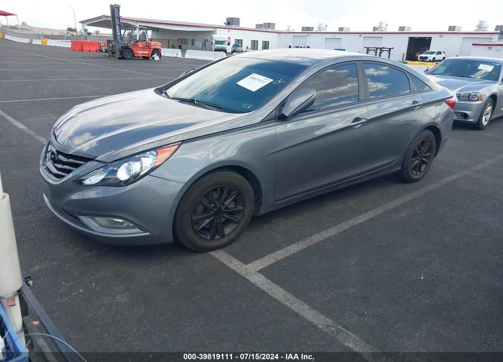 2013 HYUNDAI SONATA GLS VIN: 5NPEB4AC7DH737205