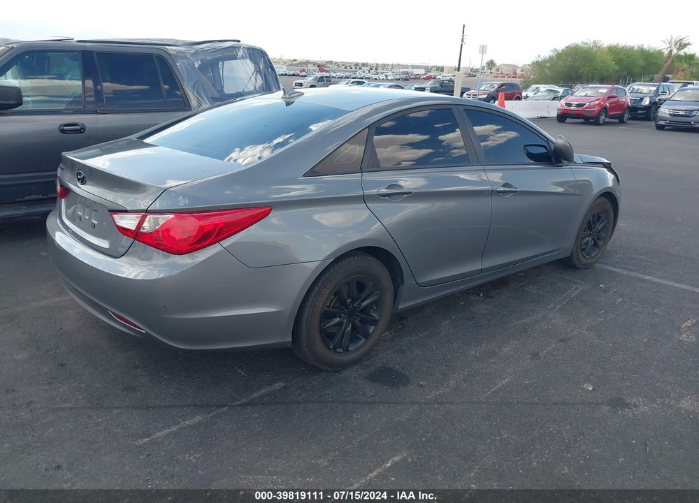 2013 HYUNDAI SONATA GLS VIN: 5NPEB4AC7DH737205