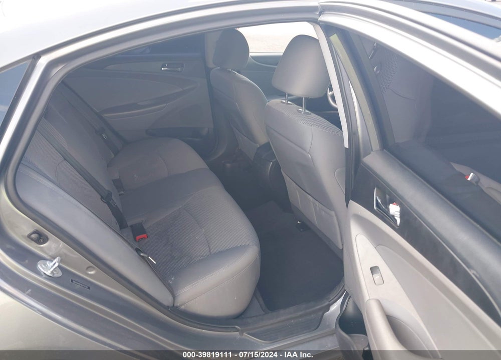 2013 HYUNDAI SONATA GLS VIN: 5NPEB4AC7DH737205