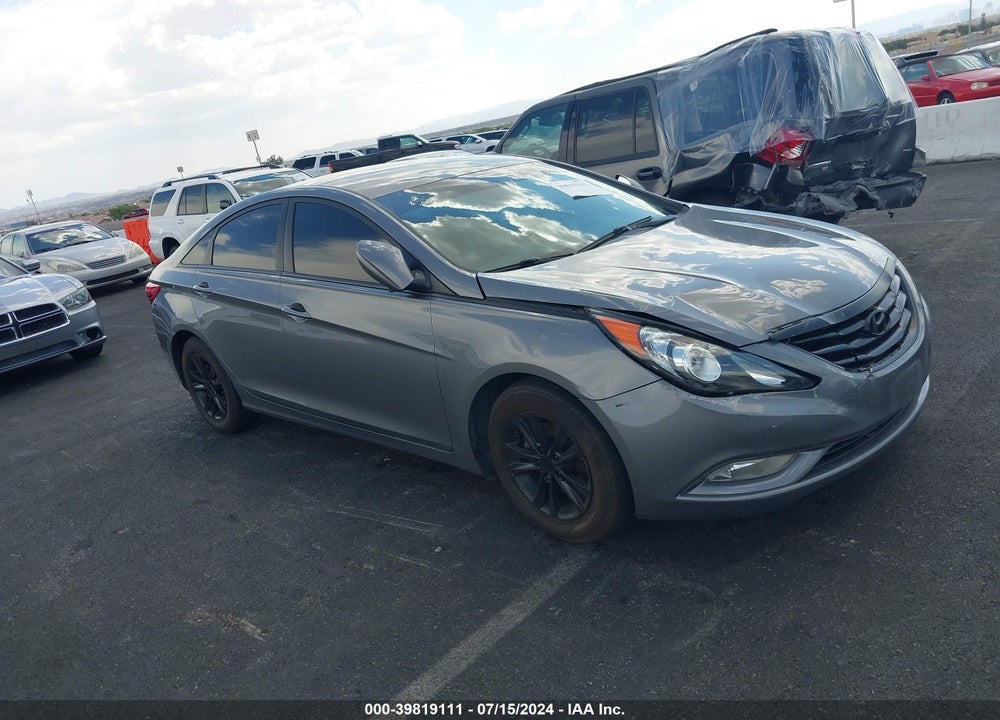 2013 HYUNDAI SONATA GLS VIN: 5NPEB4AC7DH737205