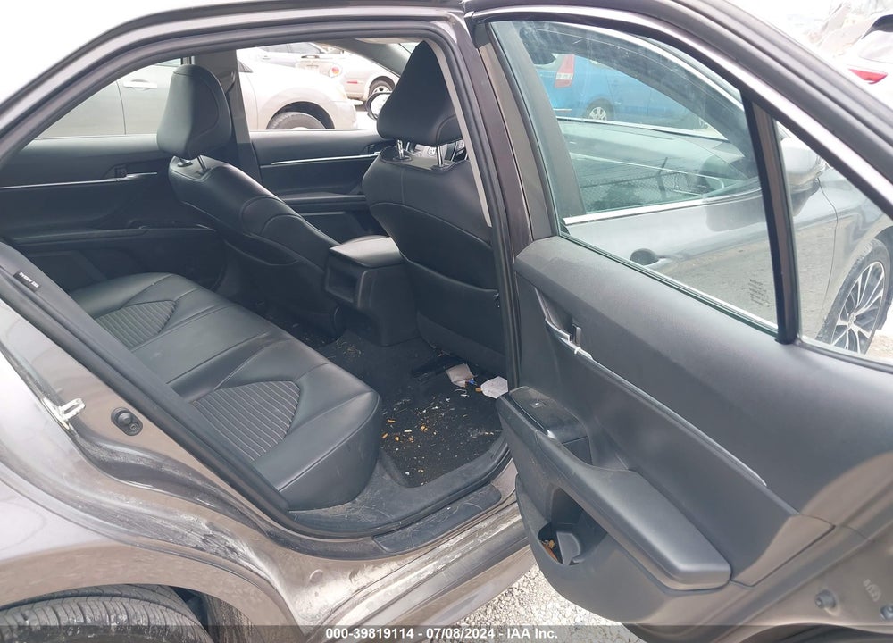 2020 TOYOTA CAMRY SE VIN: 4T1G11AK2LU363670