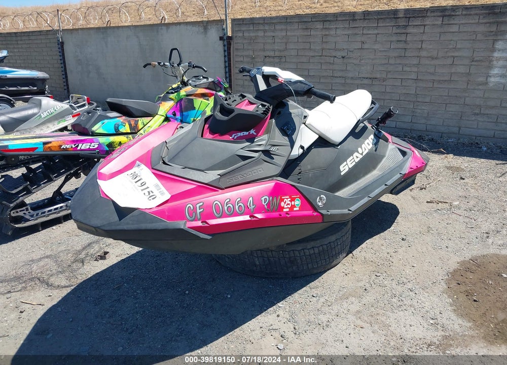 2014 SEADOO SPARK VIN: YDV00956K314