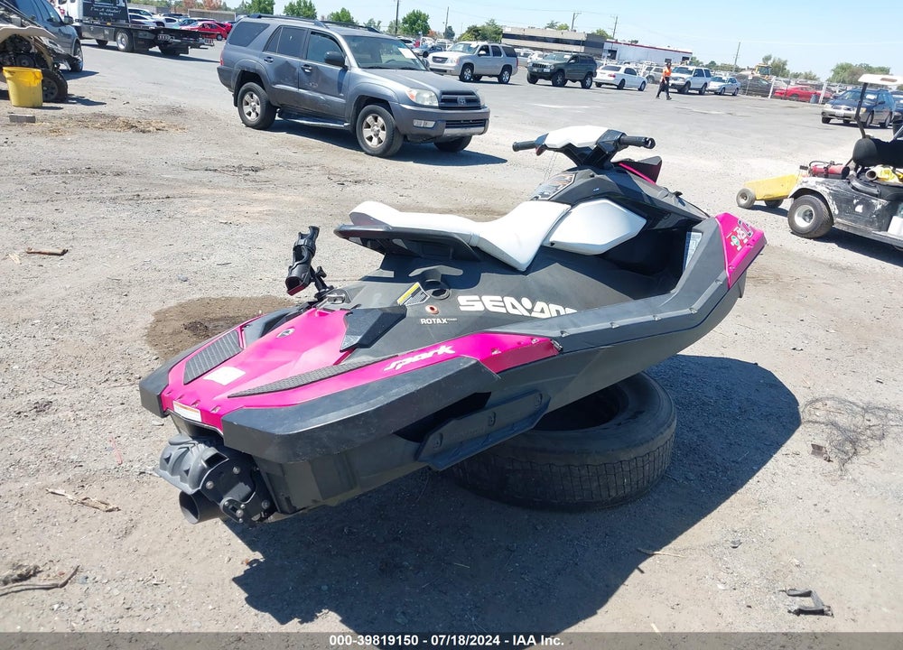2014 SEADOO SPARK VIN: YDV00956K314