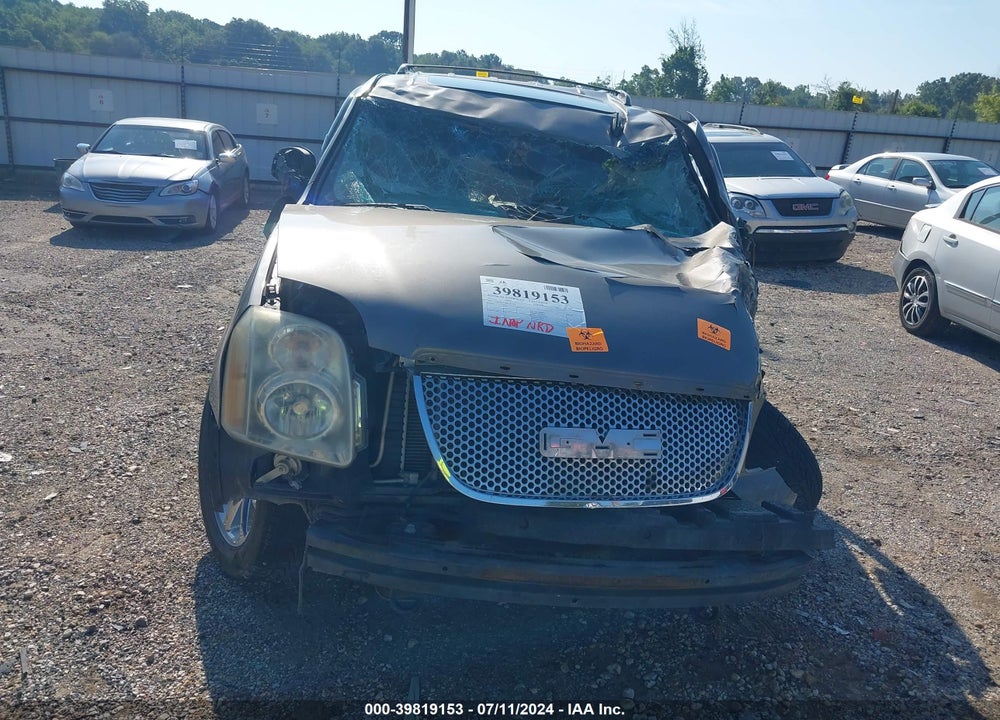 2011 GMC YUKON DENALI VIN: 1GKS2EEF9BR122226