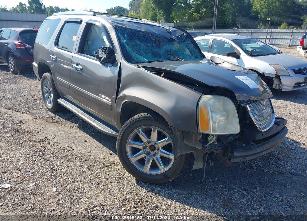 2011 GMC YUKON DENALI VIN: 1GKS2EEF9BR122226