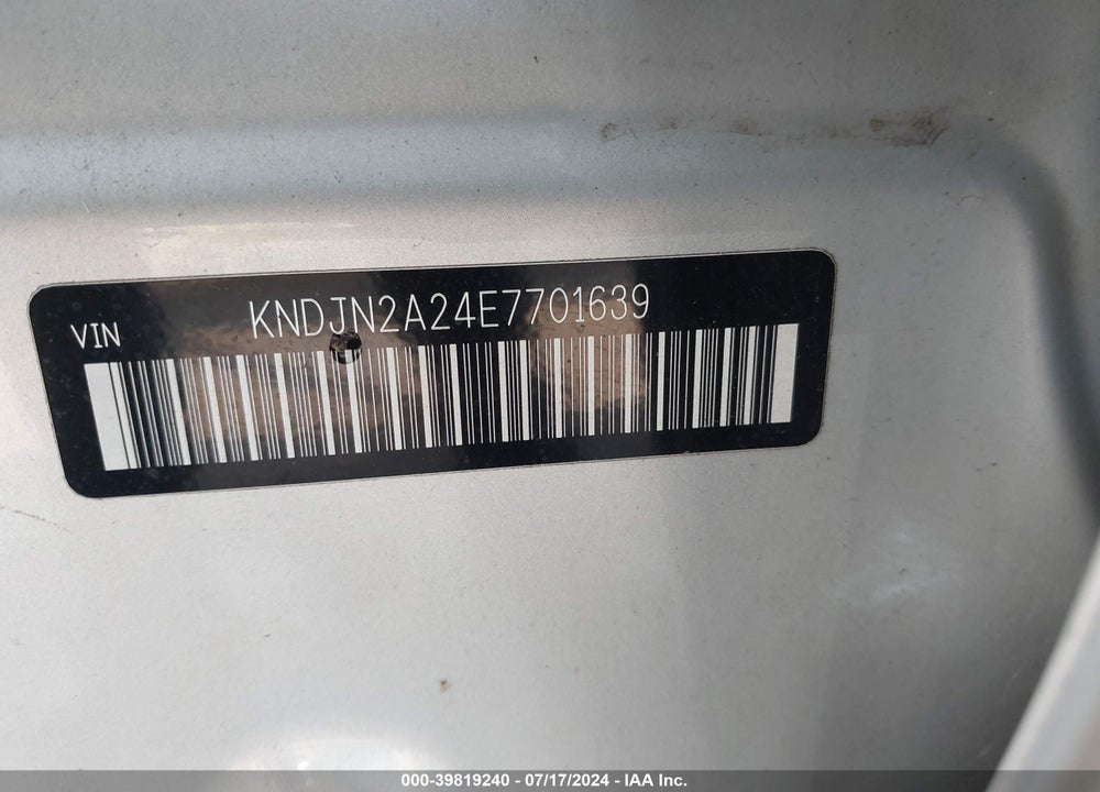 2014 KIA SOUL VIN: KNDJN2A24E7701639