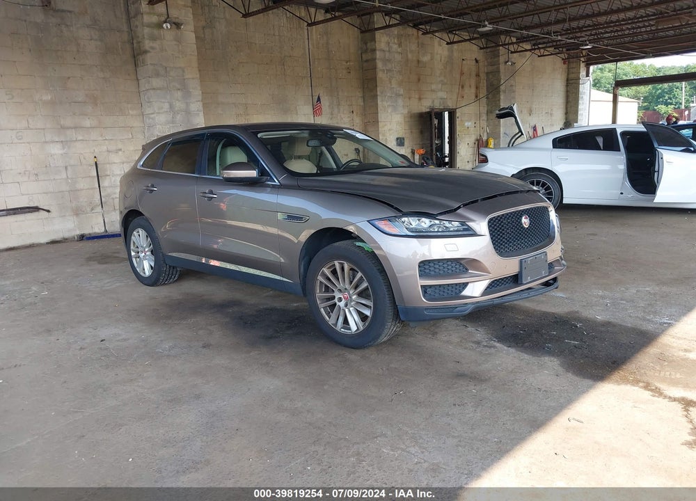 2017 JAGUAR F-PACE 35T PRESTIGE VIN: SADCK2BV4HA074608