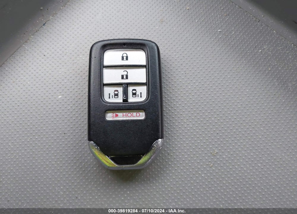 2016 HONDA ODYSSEY SE VIN: 5FNRL5H37GB078460