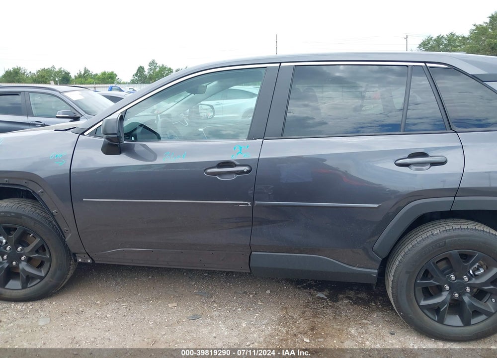 2024 TOYOTA RAV4 LE VIN: 2T3H1RFV1RC281940