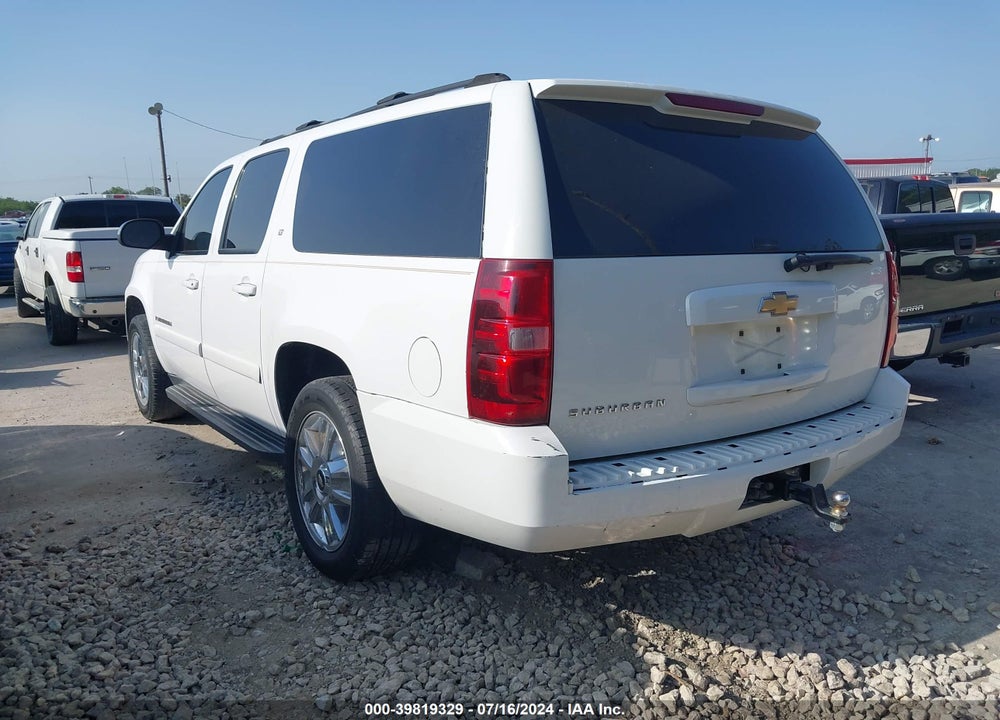 2007 CHEVROLET SUBURBAN 1500 LT VIN: 1GNFC16J87R241695