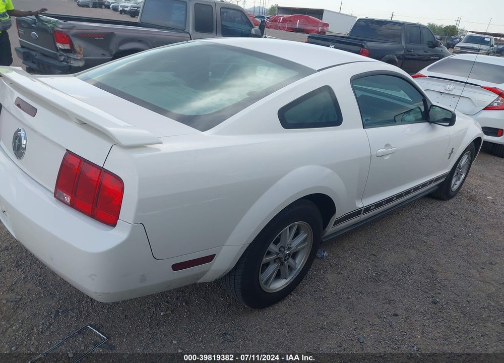 2006 FORD MUSTANG V6 VIN: 1ZVHT80N565174403