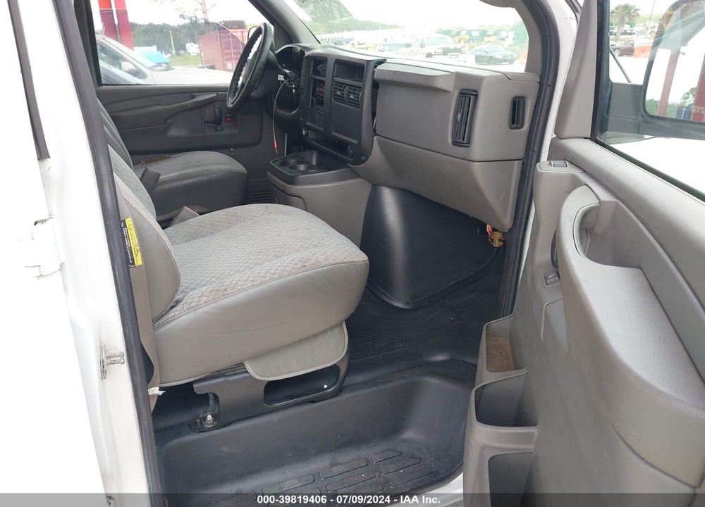 2007 CHEVROLET EXPRESS WORK VAN VIN: 1GCGG25V171137012