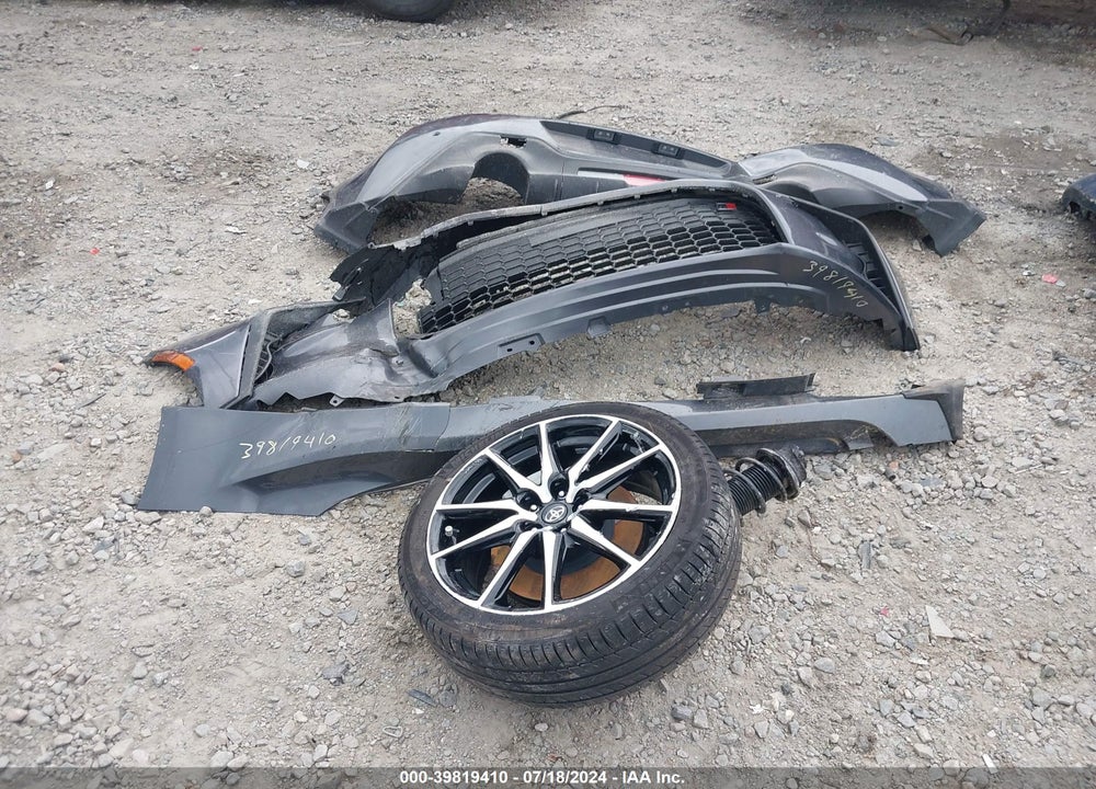 2022 TOYOTA GR86 VIN: JF1ZNBC10N8757200