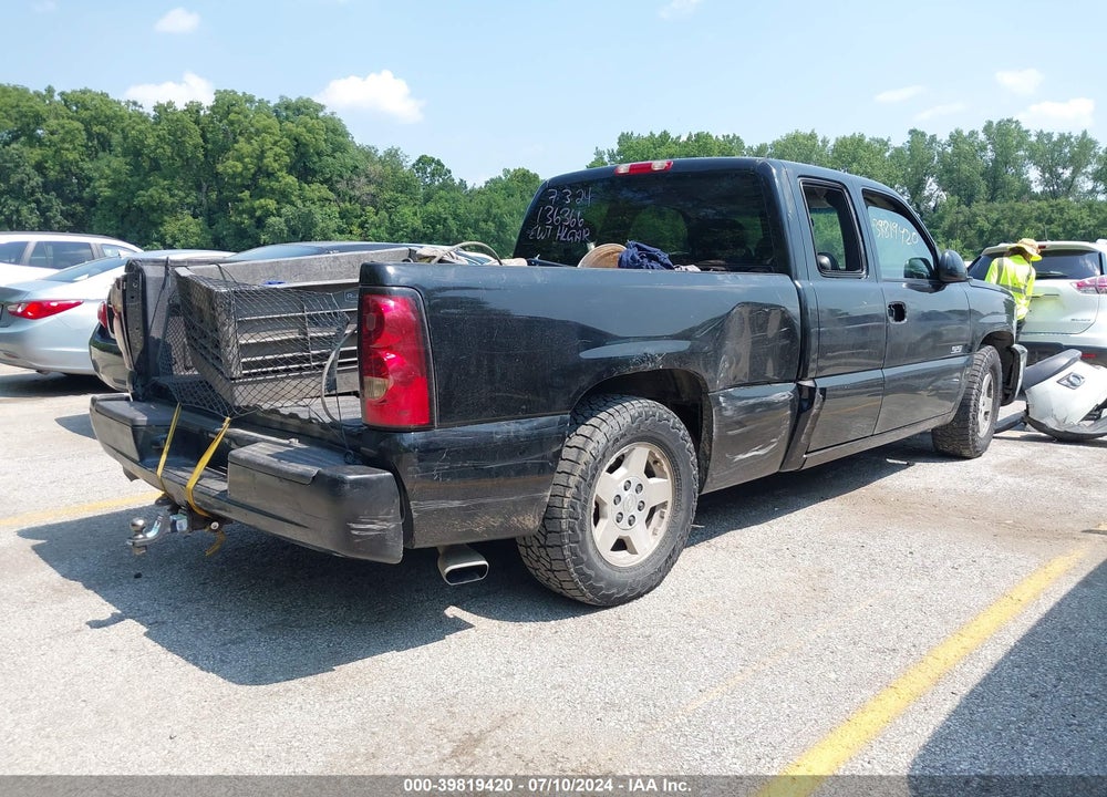 2004 CHEVROLET SILVERADO 1500 SS VIN: 2GCEK19N641235727