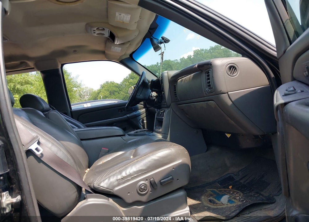 2004 CHEVROLET SILVERADO 1500 SS VIN: 2GCEK19N641235727