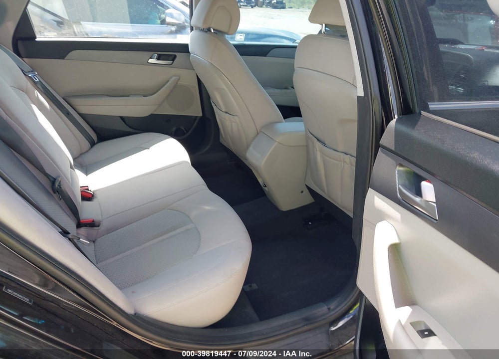 2017 HYUNDAI SONATA SE VIN: 5NPE24AF0HH575420