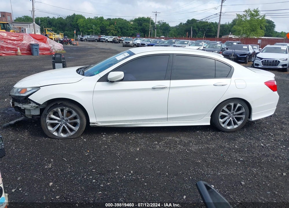 2014 HONDA ACCORD VIN: 1HGCR2F56EA015560
