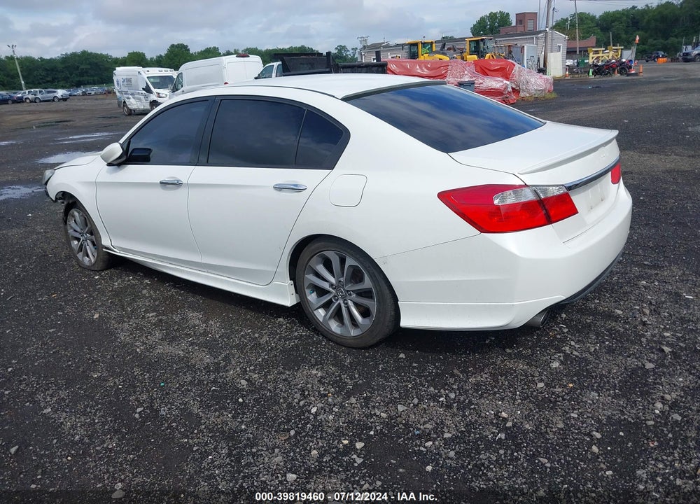2014 HONDA ACCORD VIN: 1HGCR2F56EA015560