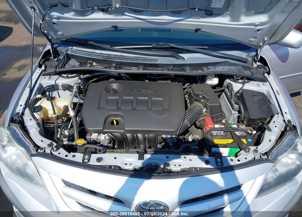 2011 TOYOTA COROLLA S VIN: 2T1BU4EE8BC695880