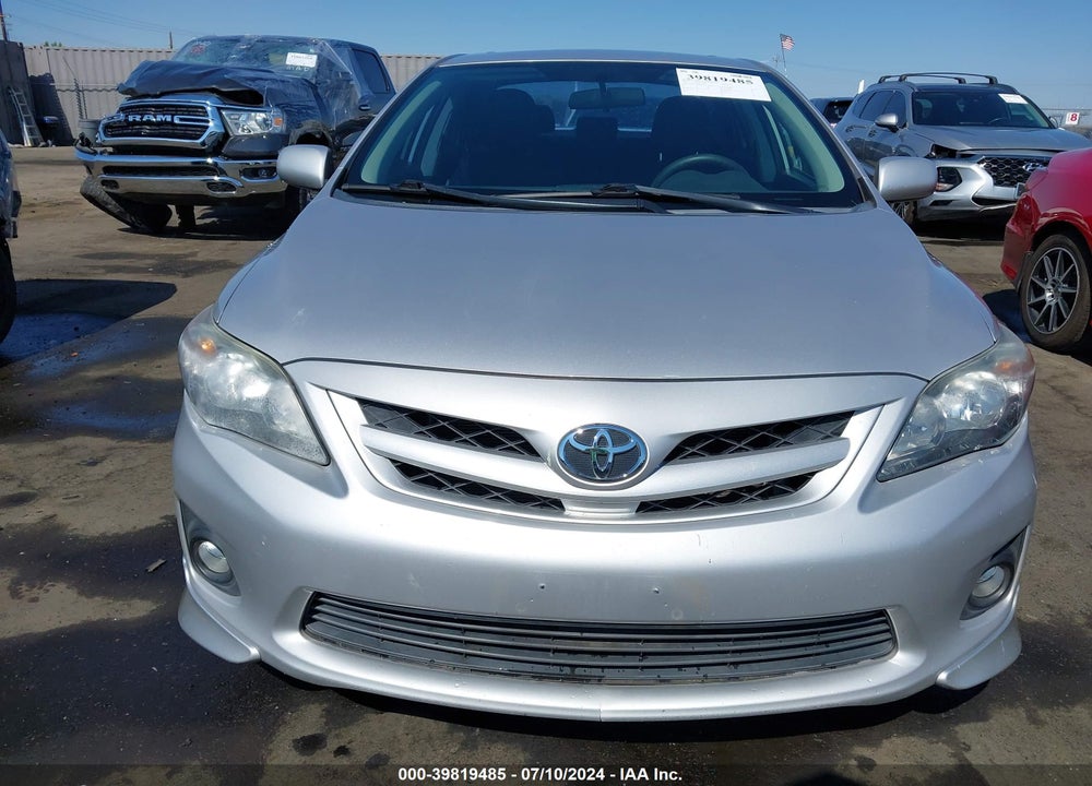 2011 TOYOTA COROLLA S VIN: 2T1BU4EE8BC695880