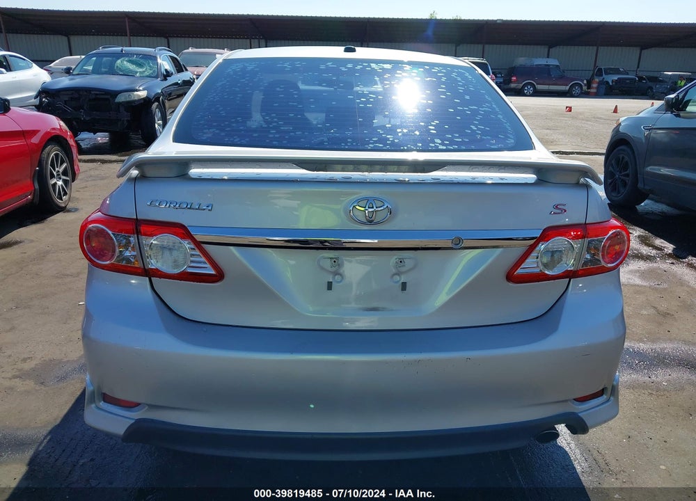 2011 TOYOTA COROLLA S VIN: 2T1BU4EE8BC695880