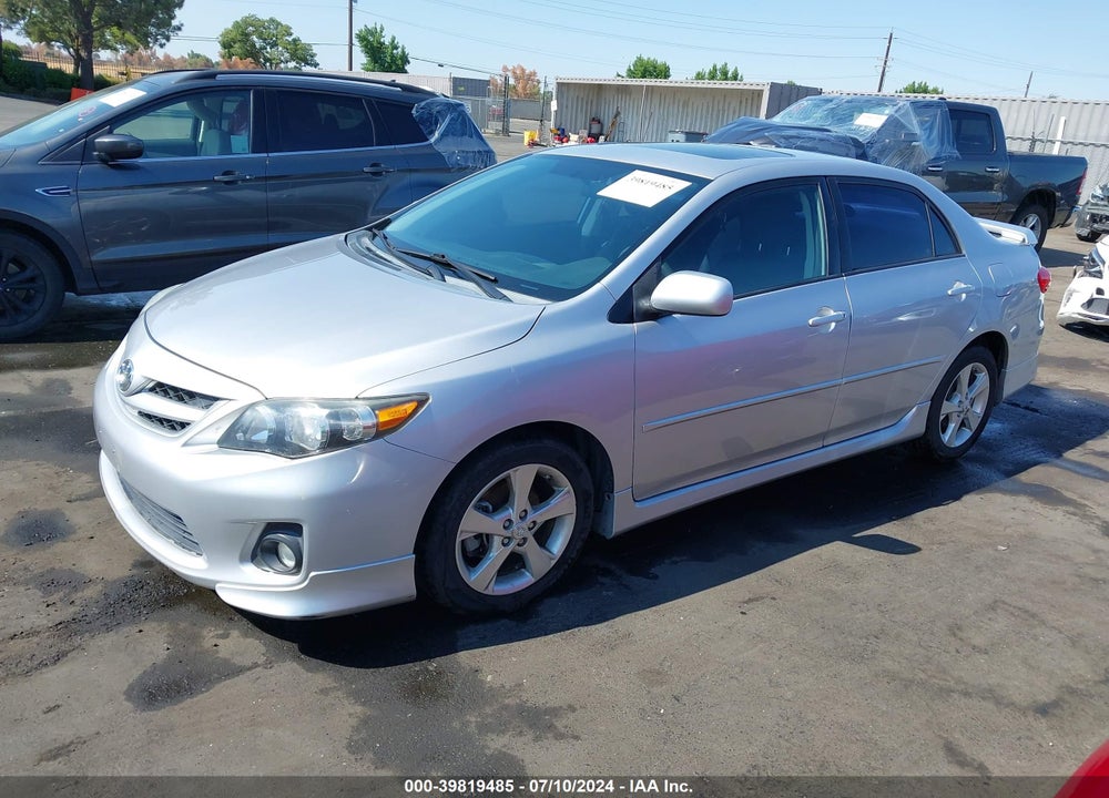 2011 TOYOTA COROLLA S VIN: 2T1BU4EE8BC695880