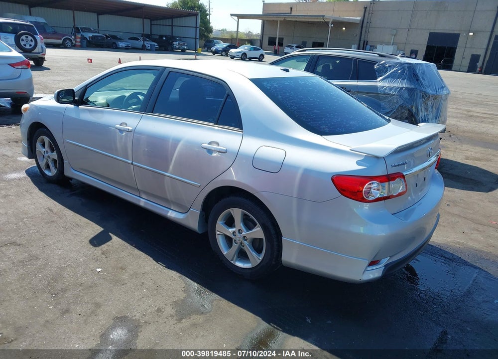 2011 TOYOTA COROLLA S VIN: 2T1BU4EE8BC695880