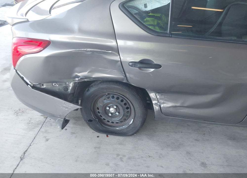 2014 NISSAN VERSA 1.6 S+ VIN: 3N1CN7AP1EL831099